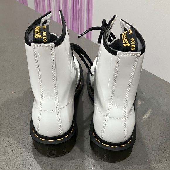 Dr. Martens White Patent Lace-Up Combat Boots with Black Laces **NEW NEVER WORN - Picture 2 of 8